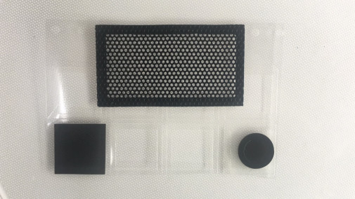 スピーカーの洗剤および5G基地局のためのナイロン塵の証拠の網とのPoron