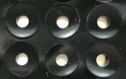 円のフィートのあたりのコンピュータ シリコーン ゴムのパッド0.05mm厚いNR EPDM