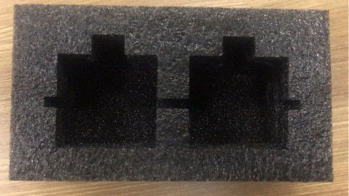 EPDM EPEの黒の包装のための耐震性の泡の影響の吸収物のスポンジ